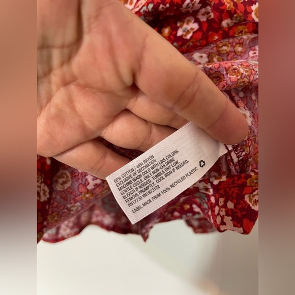 Universal thread women’s boho floral print v neck blouse - Picture 3 of 7